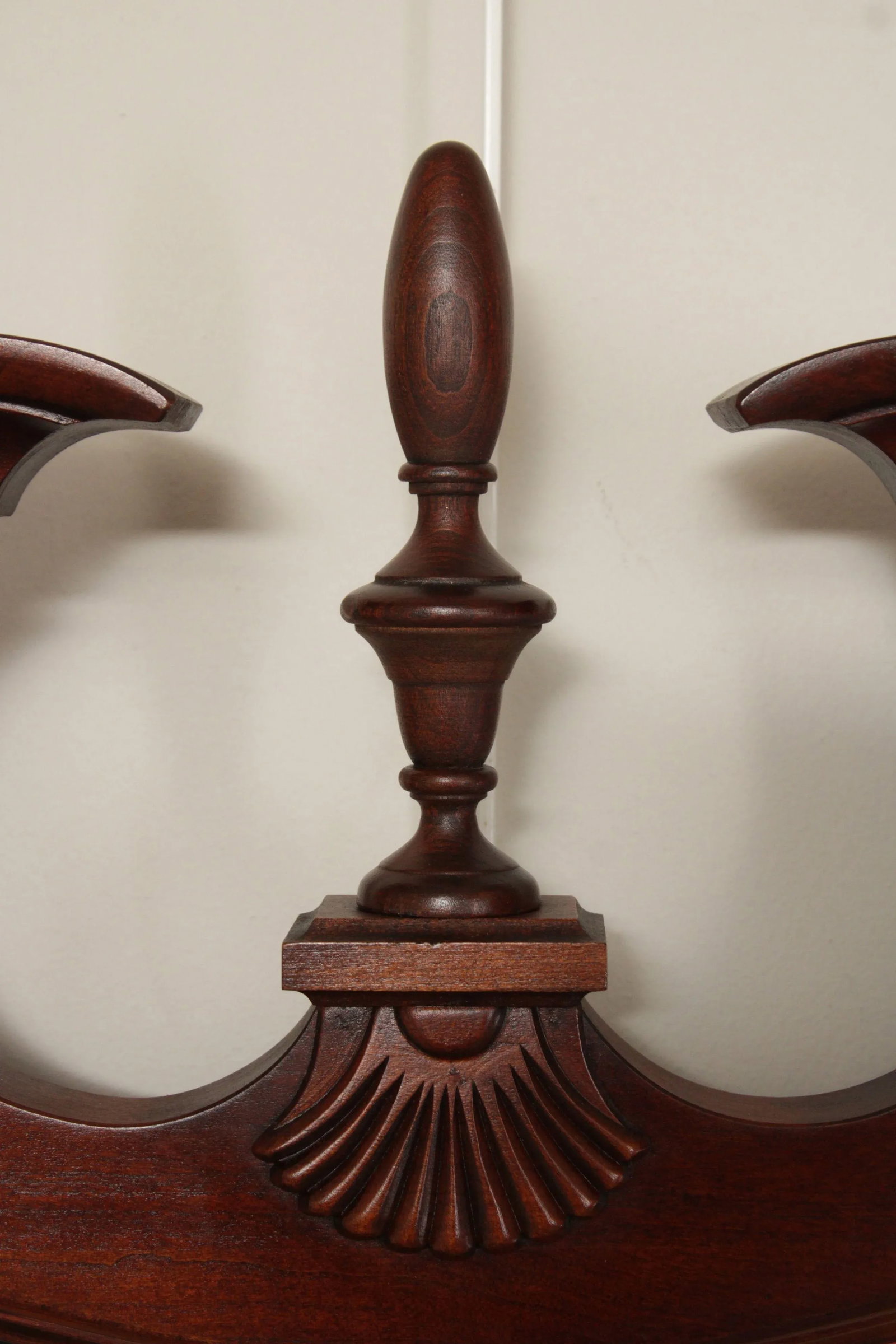 Pennsylvania House Traditional Mahogany Beveled Wall Mirror - 8