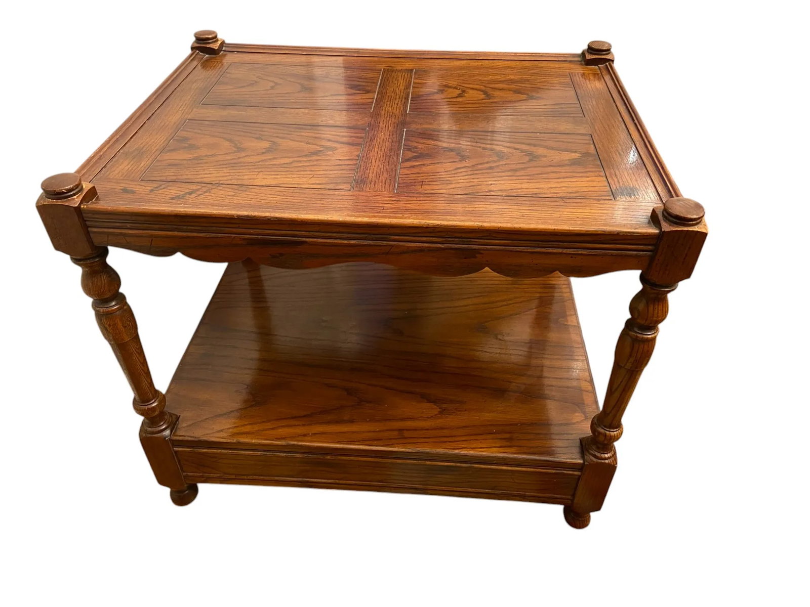 Henredon Two-Tiered Scalloped Side Table - 3