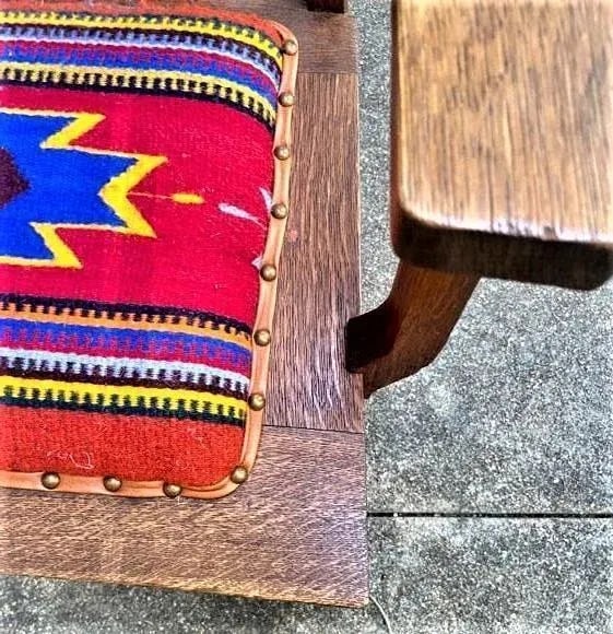 Antique in the Manner of Frank Lloyd Wright - Prairie Style Quarter Sawn Oak Arm Chair With Hand Wov - 4