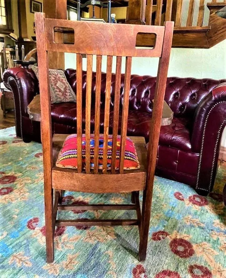 Antique in the Manner of Frank Lloyd Wright - Prairie Style Quarter Sawn Oak Arm Chair With Hand Wov - 7