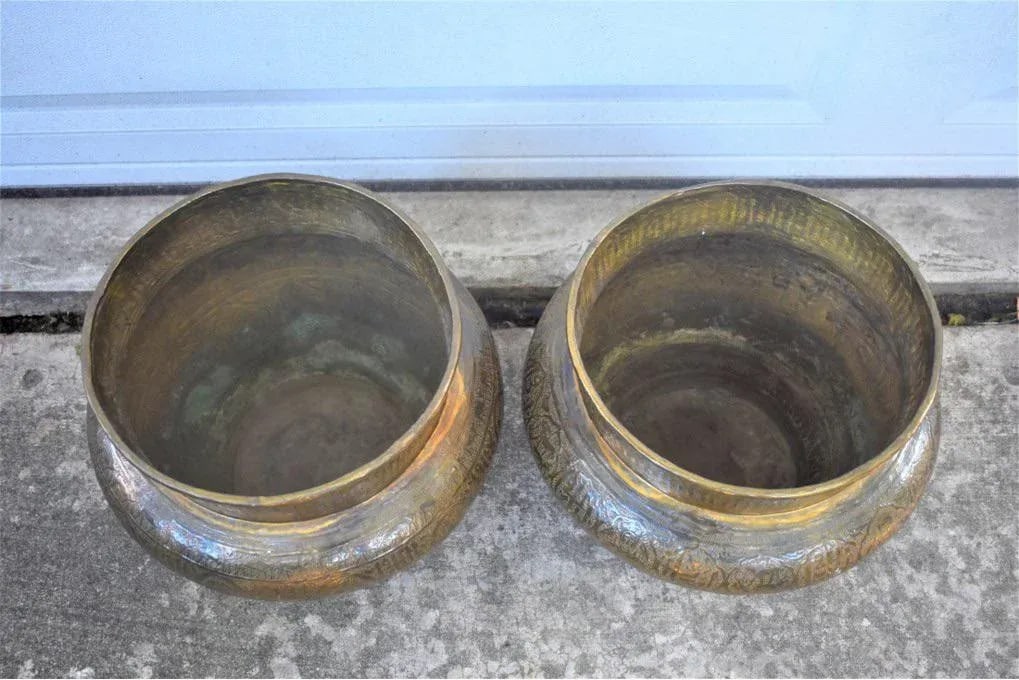 Vintage Syrian Brass Hand-Etched Cachepots - a Pair - 3