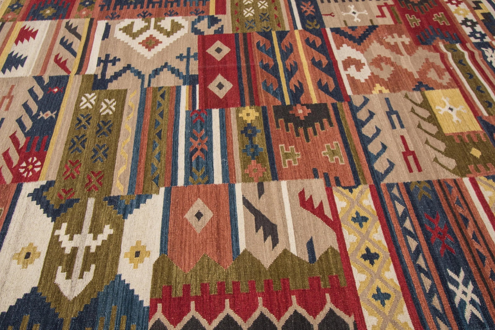 21st Century Modern Kilim Rug, 8'5" X 9'9" - 6