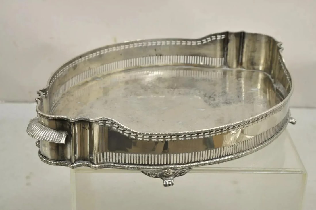 Late 20th Century English Victorian Style Oval Raised Gallery Silver Plated Centerpiece Tray - 2