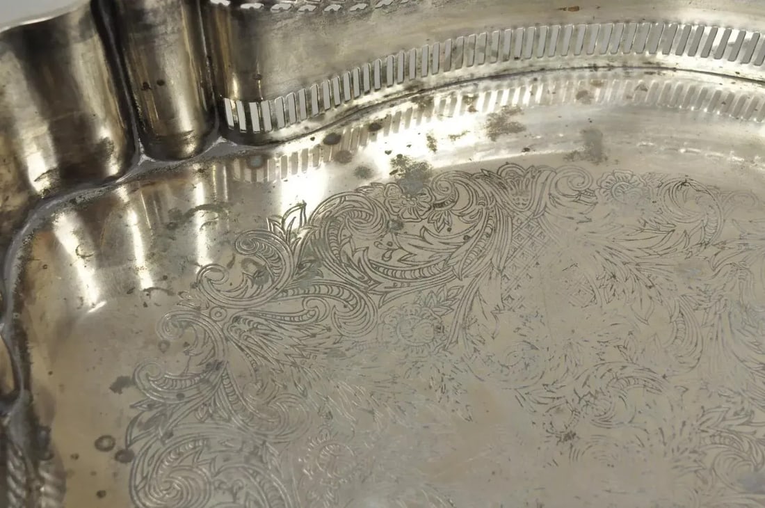 Late 20th Century English Victorian Style Oval Raised Gallery Silver Plated Centerpiece Tray - 5