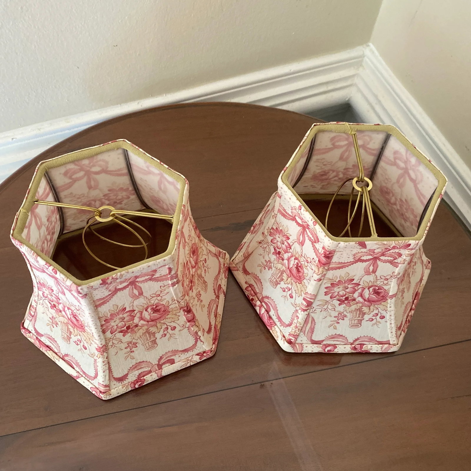 Late 20th Century French Toile Sconces Lamp Shades ~ a Pair - 5