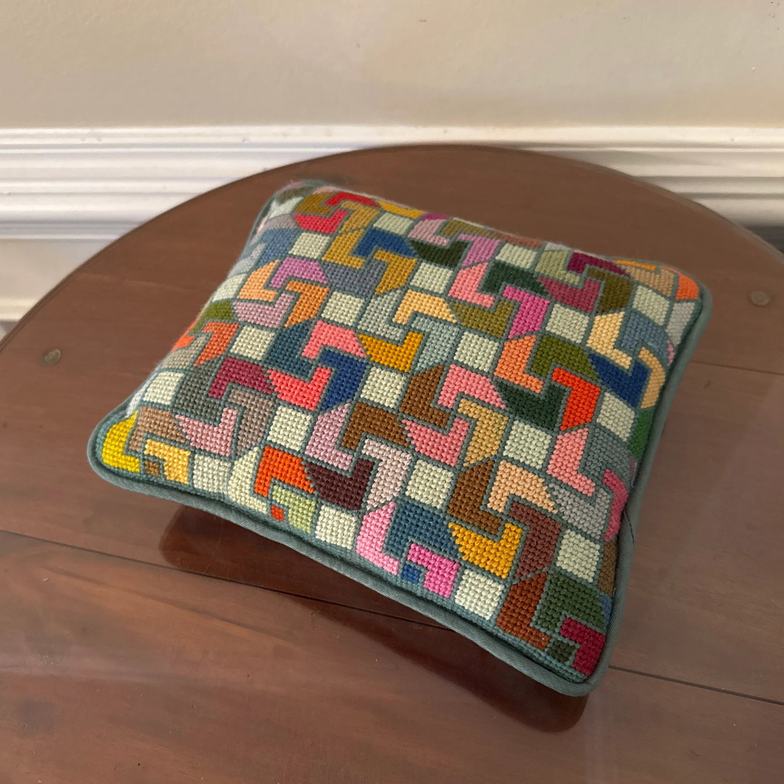 Vintage 1970s Op Art Needlepoint Pillow - 6