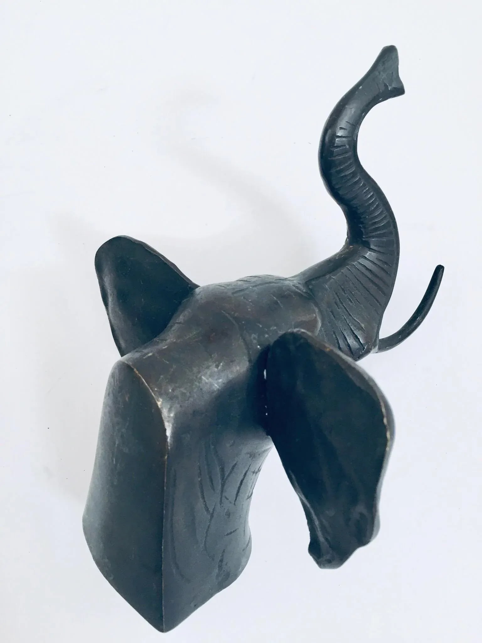 Cast Iron Elephant Heads Bookends - a Pair - 10