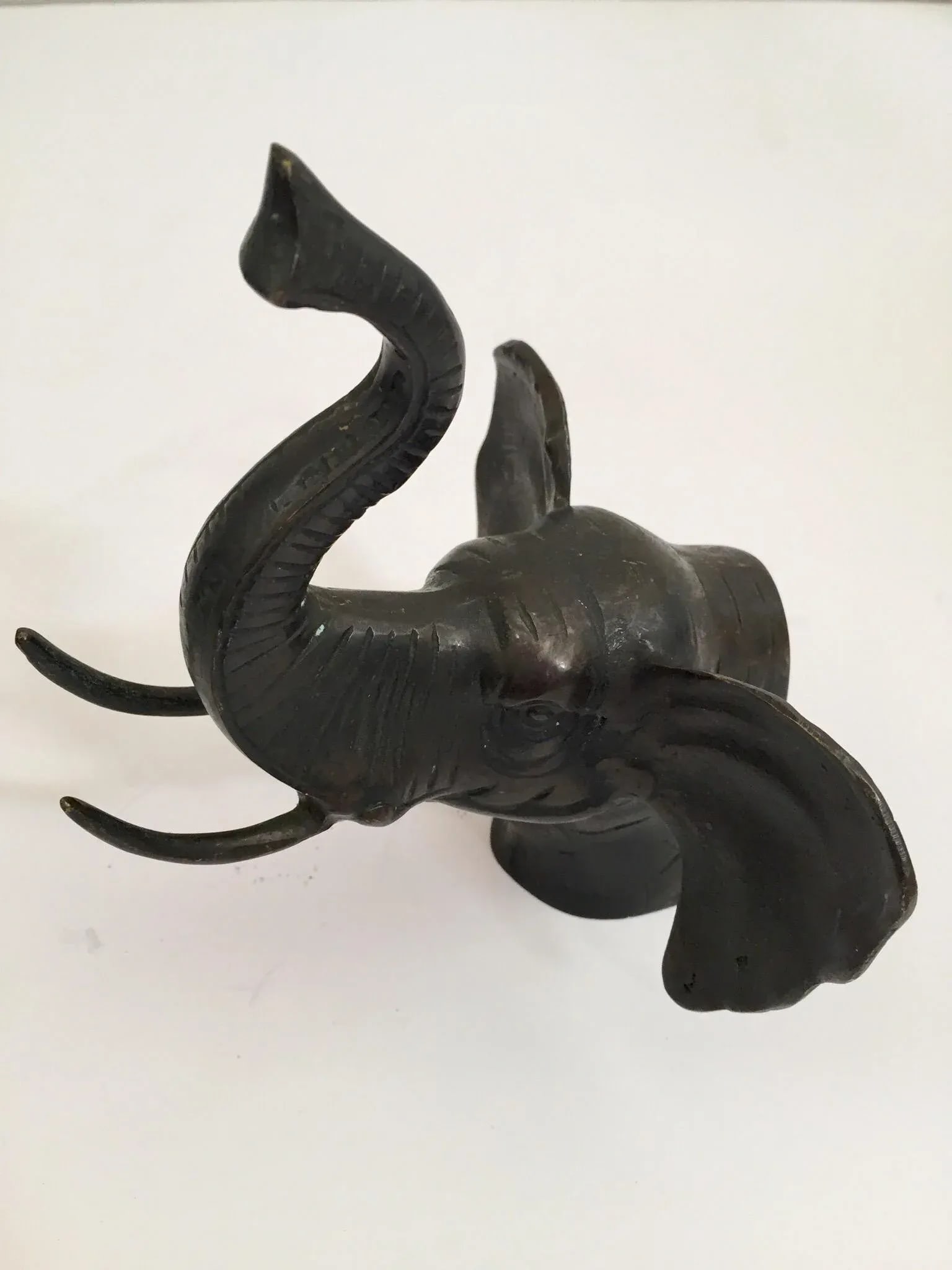 Cast Iron Elephant Heads Bookends - a Pair - 4