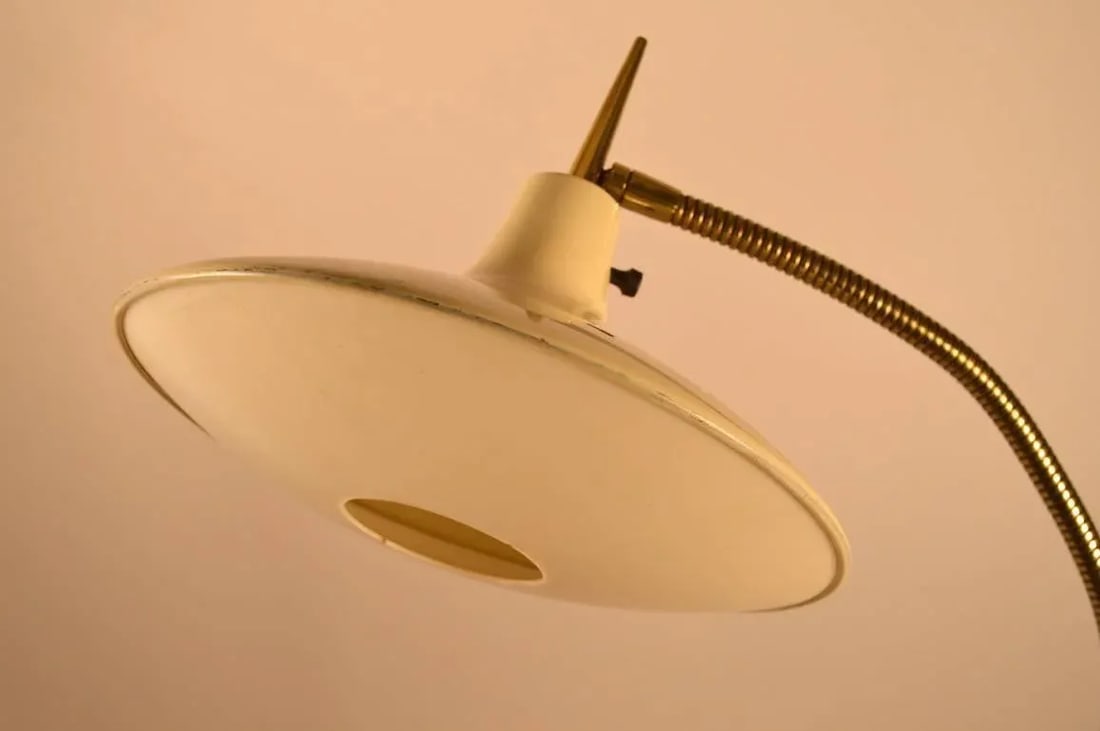 White and Brass B-683 Laurel Floor Lamp, in the Style of Gio Ponti - 2