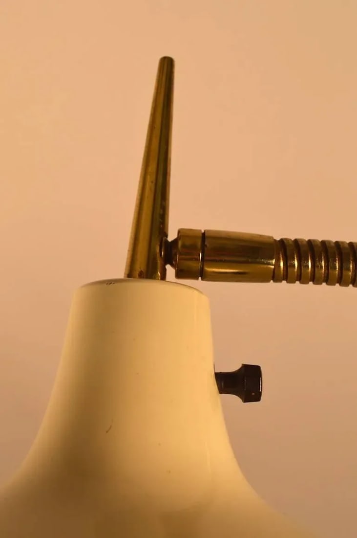 White and Brass B-683 Laurel Floor Lamp, in the Style of Gio Ponti - 3