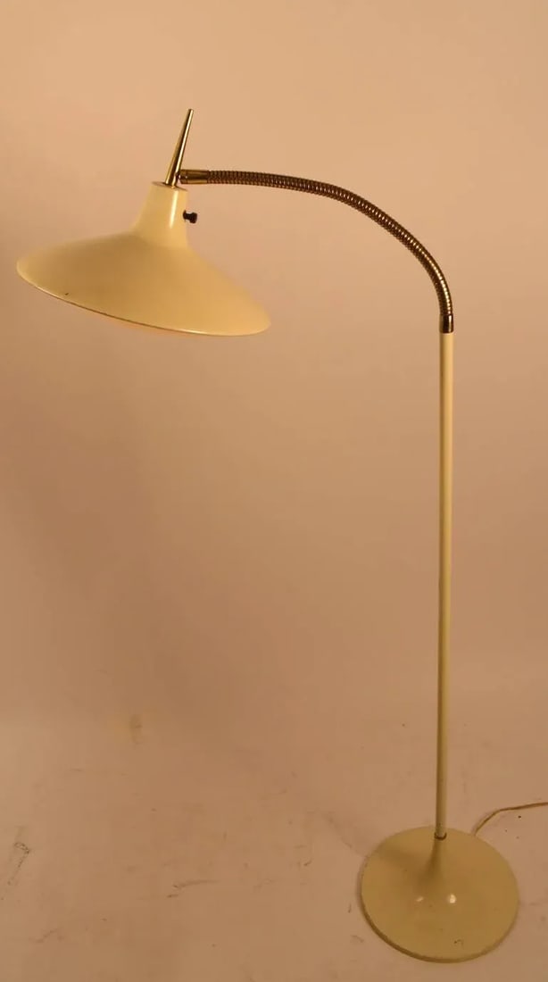 White and Brass B-683 Laurel Floor Lamp, in the Style of Gio Ponti - 4
