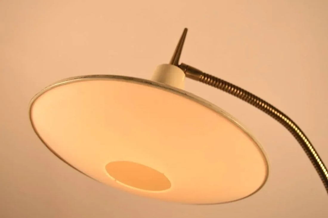 White and Brass B-683 Laurel Floor Lamp, in the Style of Gio Ponti - 7
