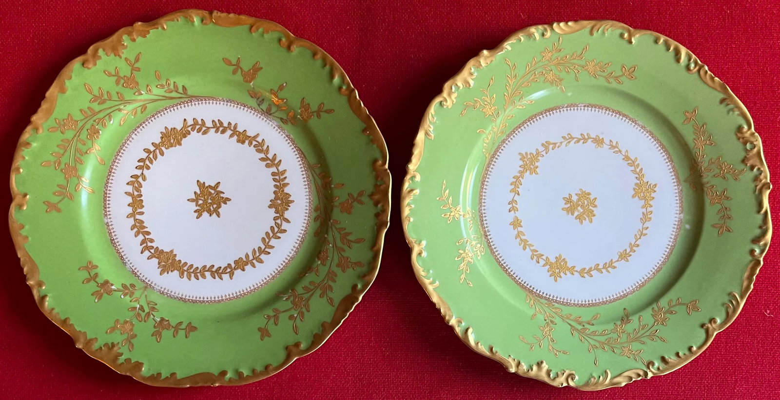 Antique Early 20th Century Higgins & Seiter French Limoges Porcelain Green & Gold Plates - Set of 7 - 8