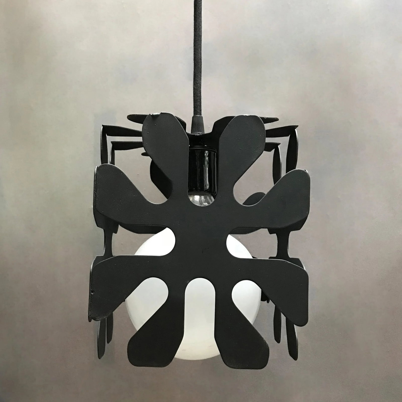 Mid-Century Modern Wrought Iron Cubed Flower Pendant Light - 6