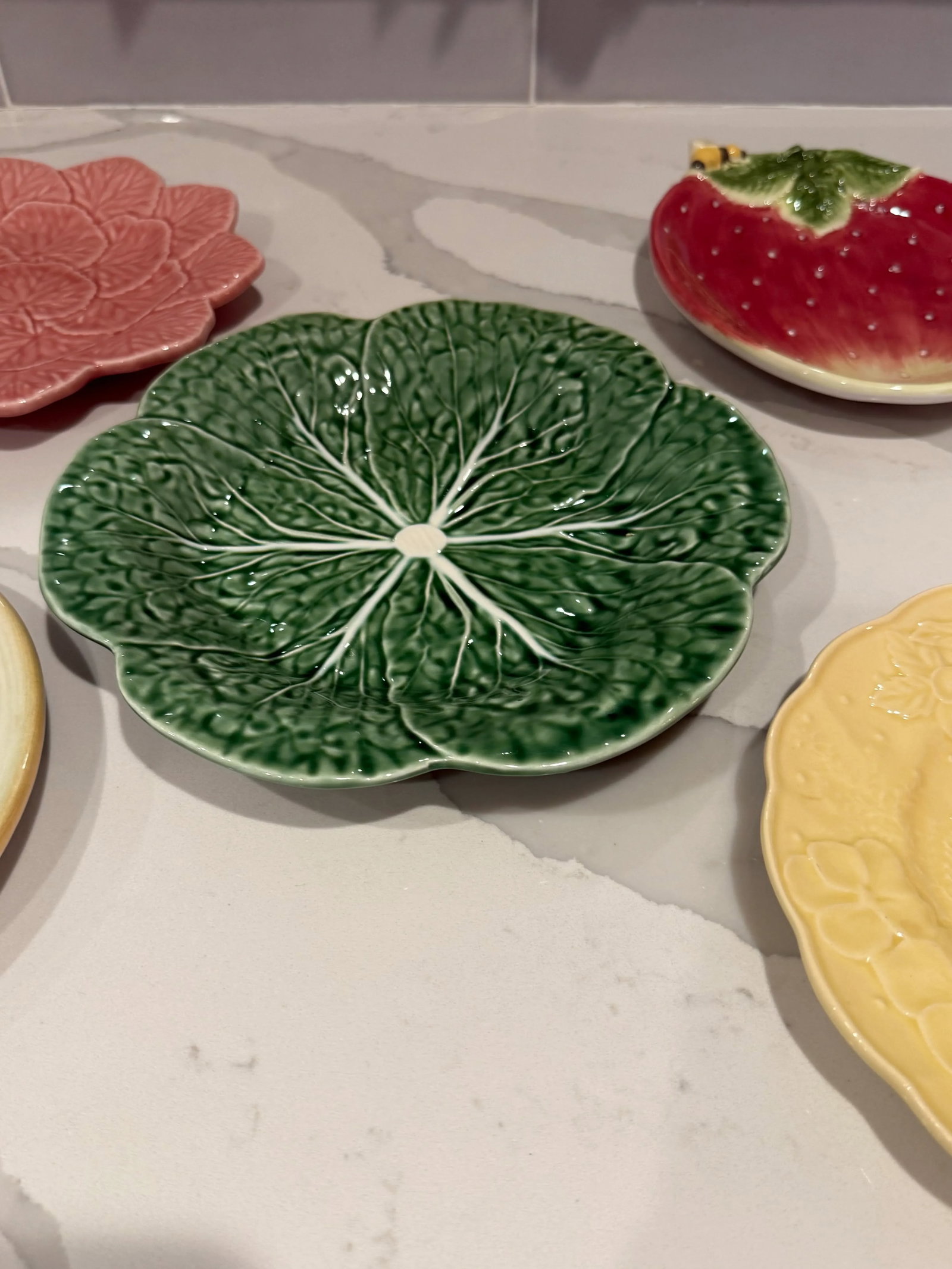 Collection of Five Plates Including Bordallo Pinheiro Cabbage Ware - 11