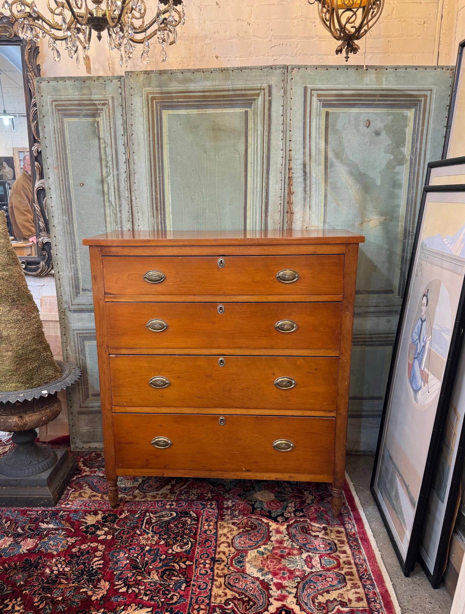 1840s Federal Style Cherry 4-Drawer Dresser - 3