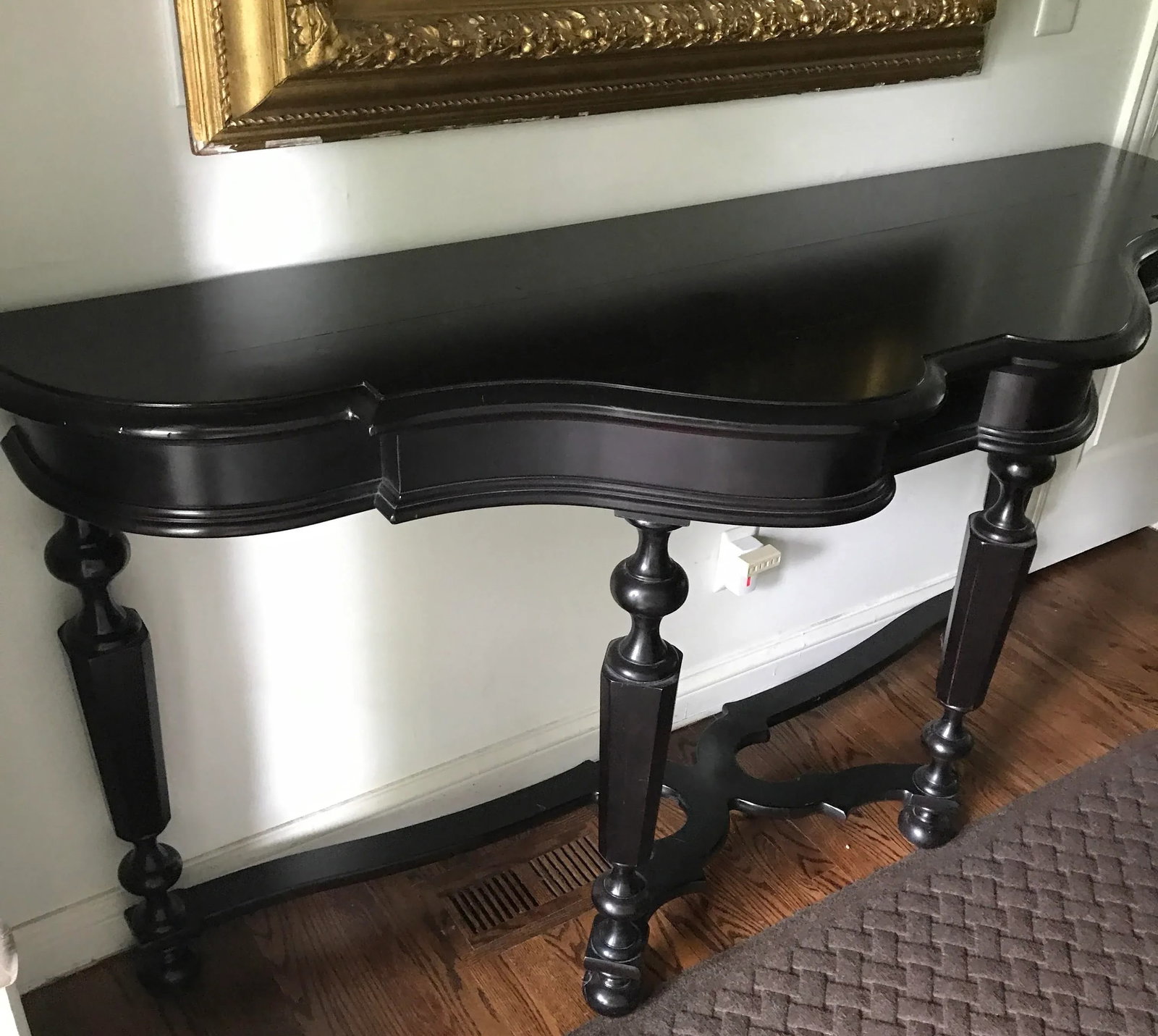 Henredon , Cindy, Scalloped Dem-Ilune Console Entry Table - 5