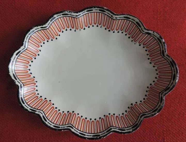 1790 English Wedgwood Creamware Etruscan Pattern Plate - 4