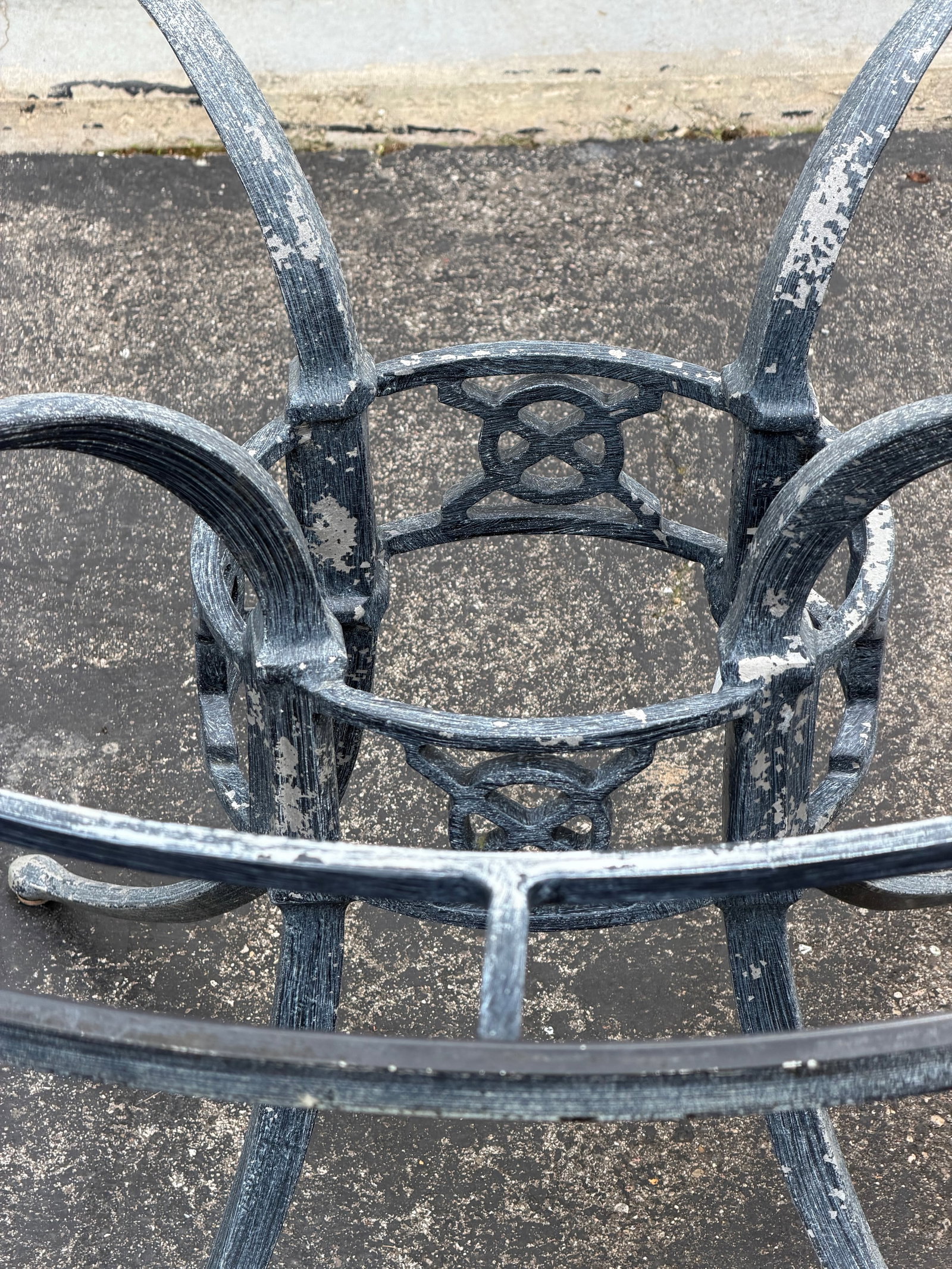 Vintage Woodard Delphi Outdoor Dining Set - Round Glass Top Table With 4 Cast Aluminum Chairs - 5