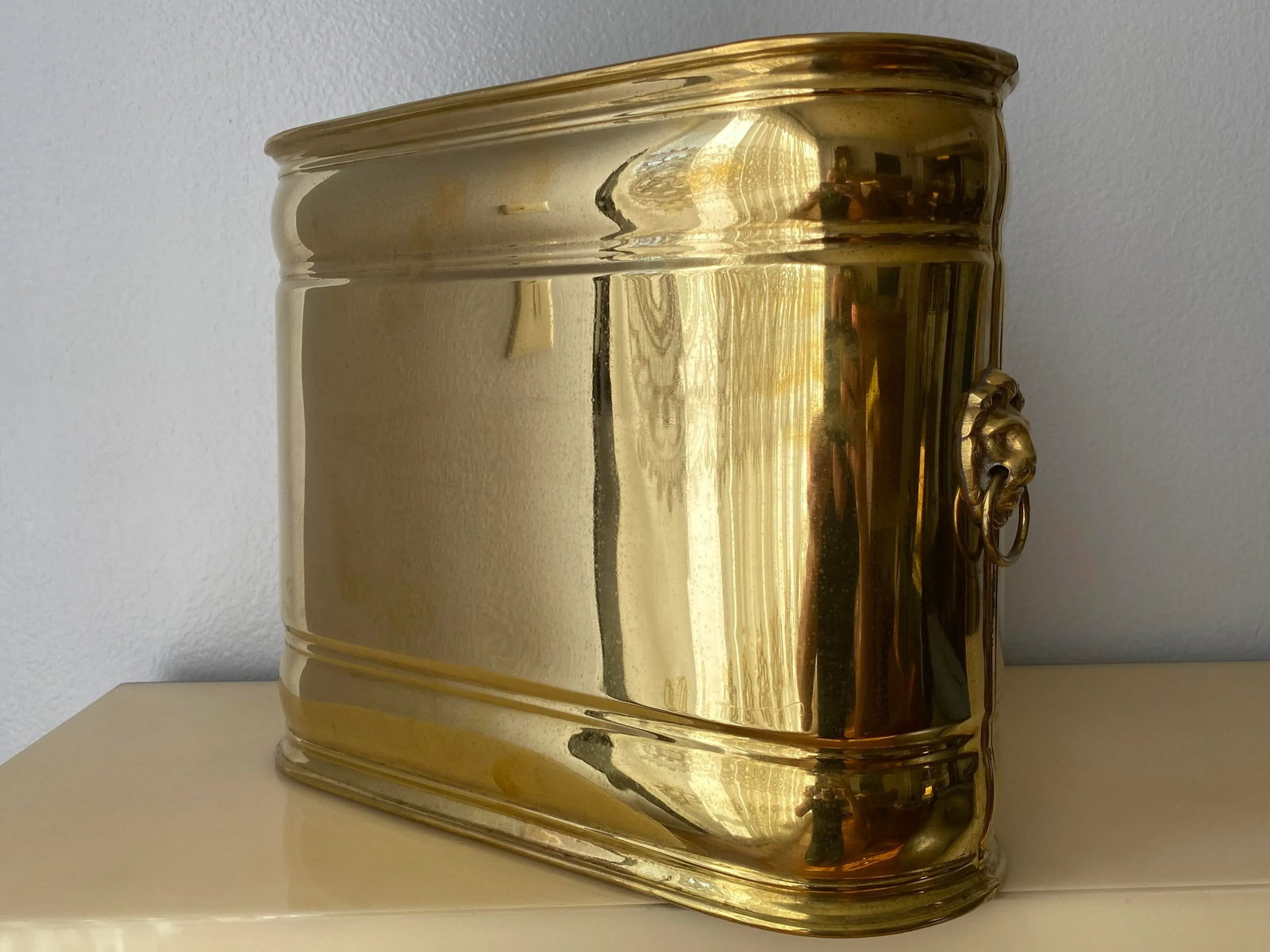 1970s Brass Lion Motif Magazine Holder - 6