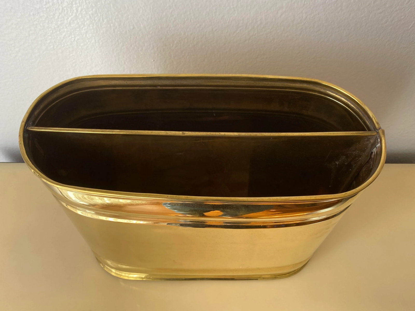 1970s Brass Lion Motif Magazine Holder - 8