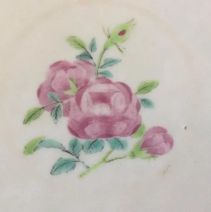 18th Century Chinese Export Porcelain Oval Platter with Pink Band - 4