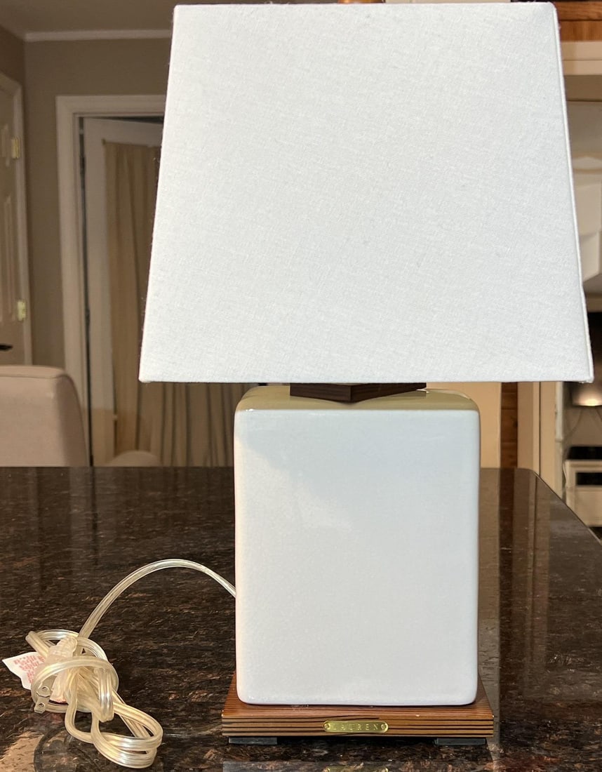 Vintage Lauren Ralph Lauren White Crackle Ceramic Square Table Lamp - 8