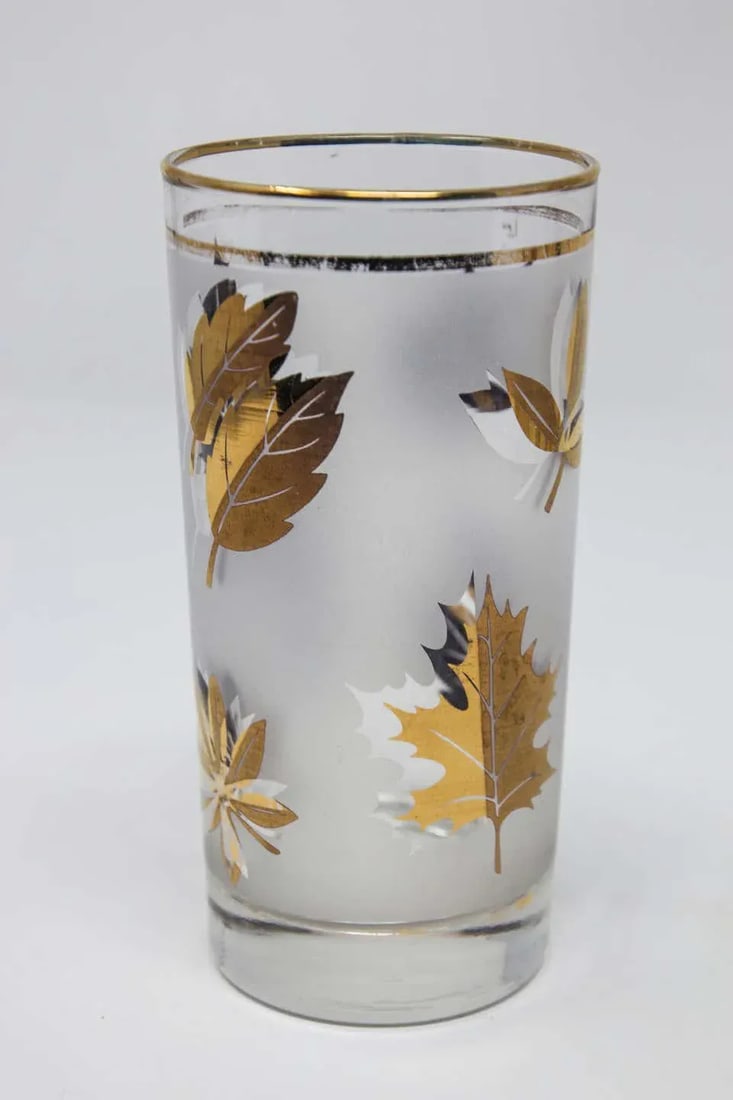 Vintage Mid 20th Century Cocktail Glasses by Libbey with Gold Leaf Design - Set of 4 - 2
