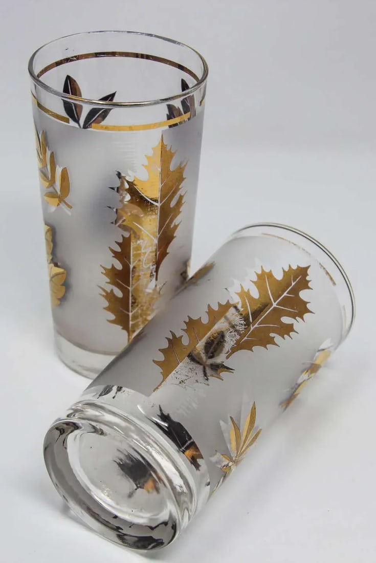 Vintage Mid 20th Century Cocktail Glasses by Libbey with Gold Leaf Design - Set of 4 - 6