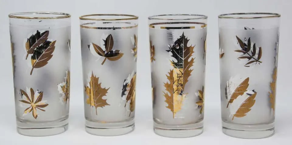 Vintage Mid 20th Century Cocktail Glasses by Libbey with Gold Leaf Design - Set of 4 - 7