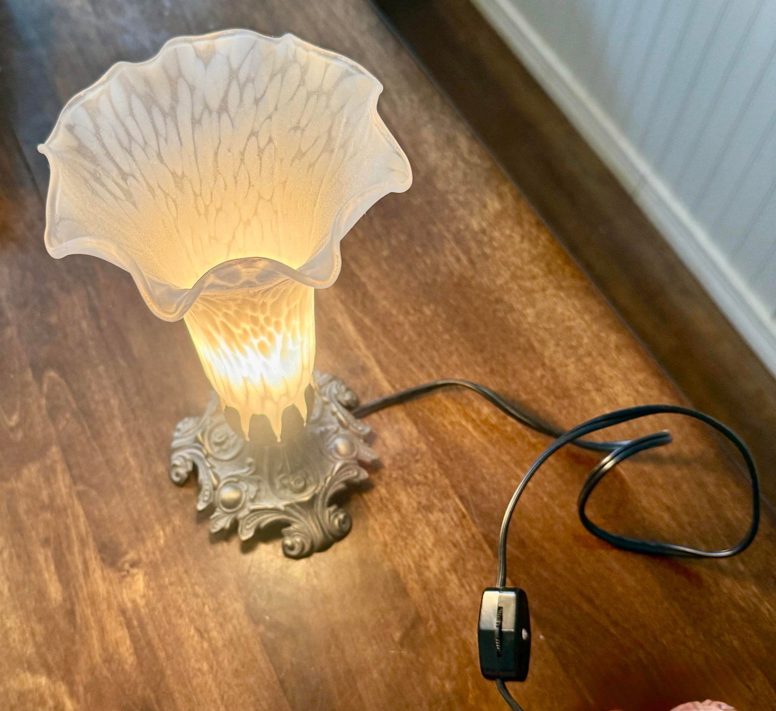 Meyda Art Nouveau Tiffany Pond Lily Accent Lamp - 9