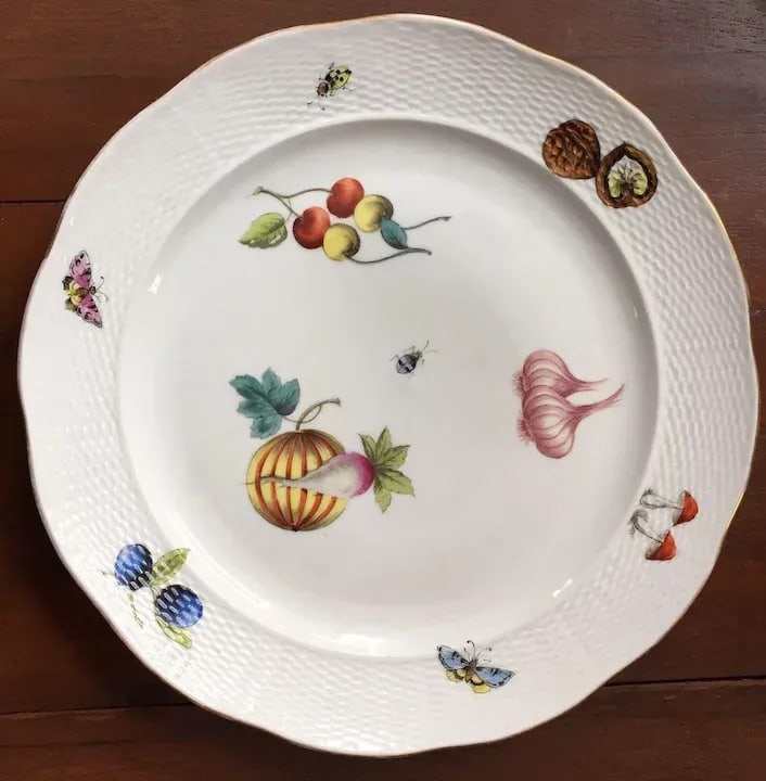 19th Century Continental Porcelain Plate in the Manner of Herend Market Garden - 3