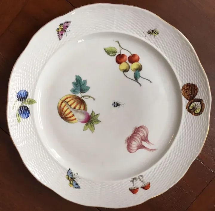19th Century Continental Porcelain Plate in the Manner of Herend Market Garden - 4