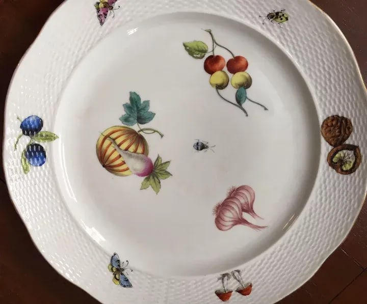 19th Century Continental Porcelain Plate in the Manner of Herend Market Garden - 6