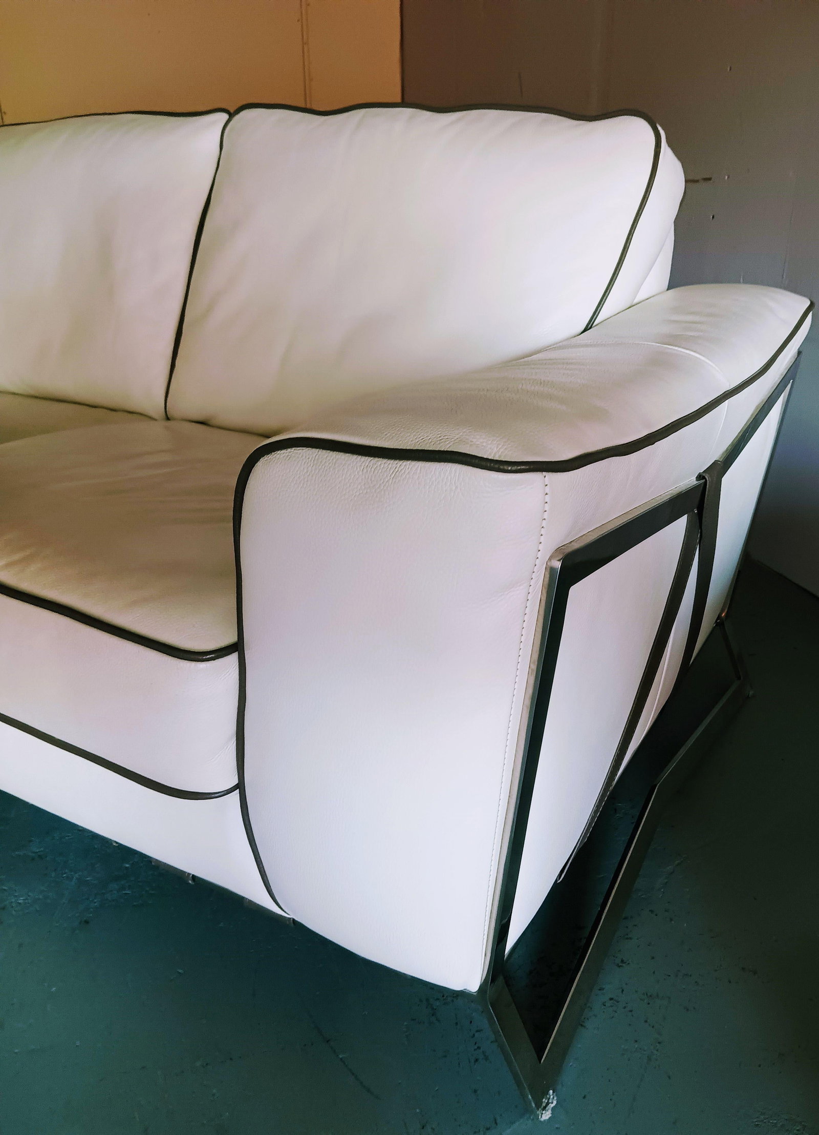 Violino Full Grain Leather Sofa - 4