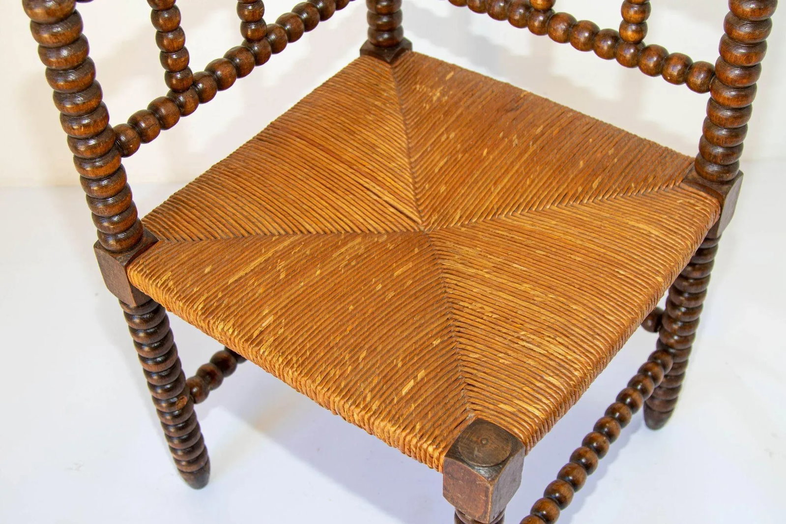 Antique French Provincial Carved Oak Bobbin Rush Corner Chair 19th C. - 4