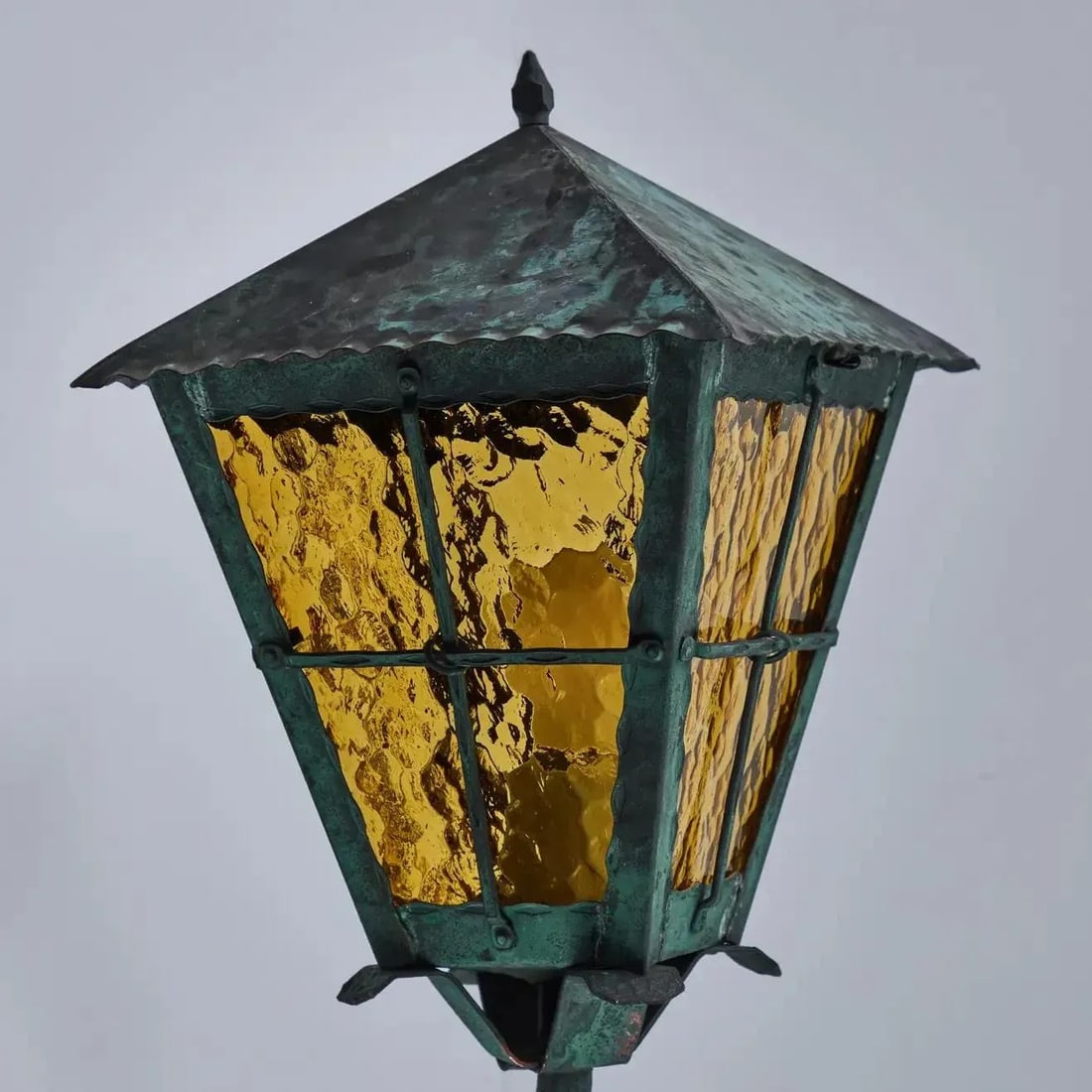 1950s Large Scandinavian Outdoor Wall Light in Patinated Copper and Amber Glass - 10