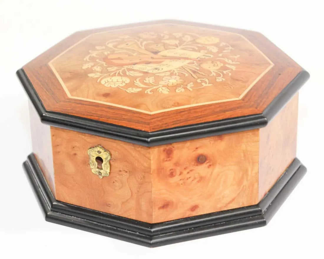 Octagonal Jewelry Music Box, Made in Italy - 10