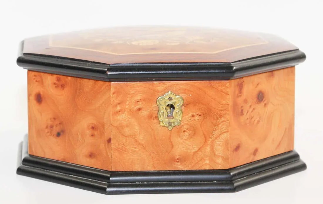 Octagonal Jewelry Music Box, Made in Italy - 8