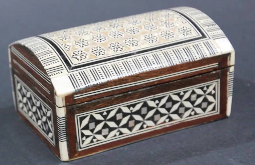 Middle Eastern Moorish Handcrafted Mosaic Decorative Box - 2