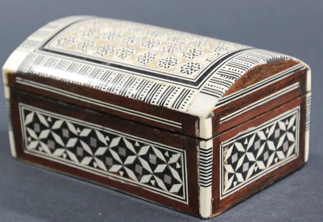 Middle Eastern Moorish Handcrafted Mosaic Decorative Box - 5