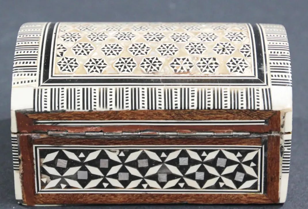 Middle Eastern Moorish Handcrafted Mosaic Decorative Box - 7