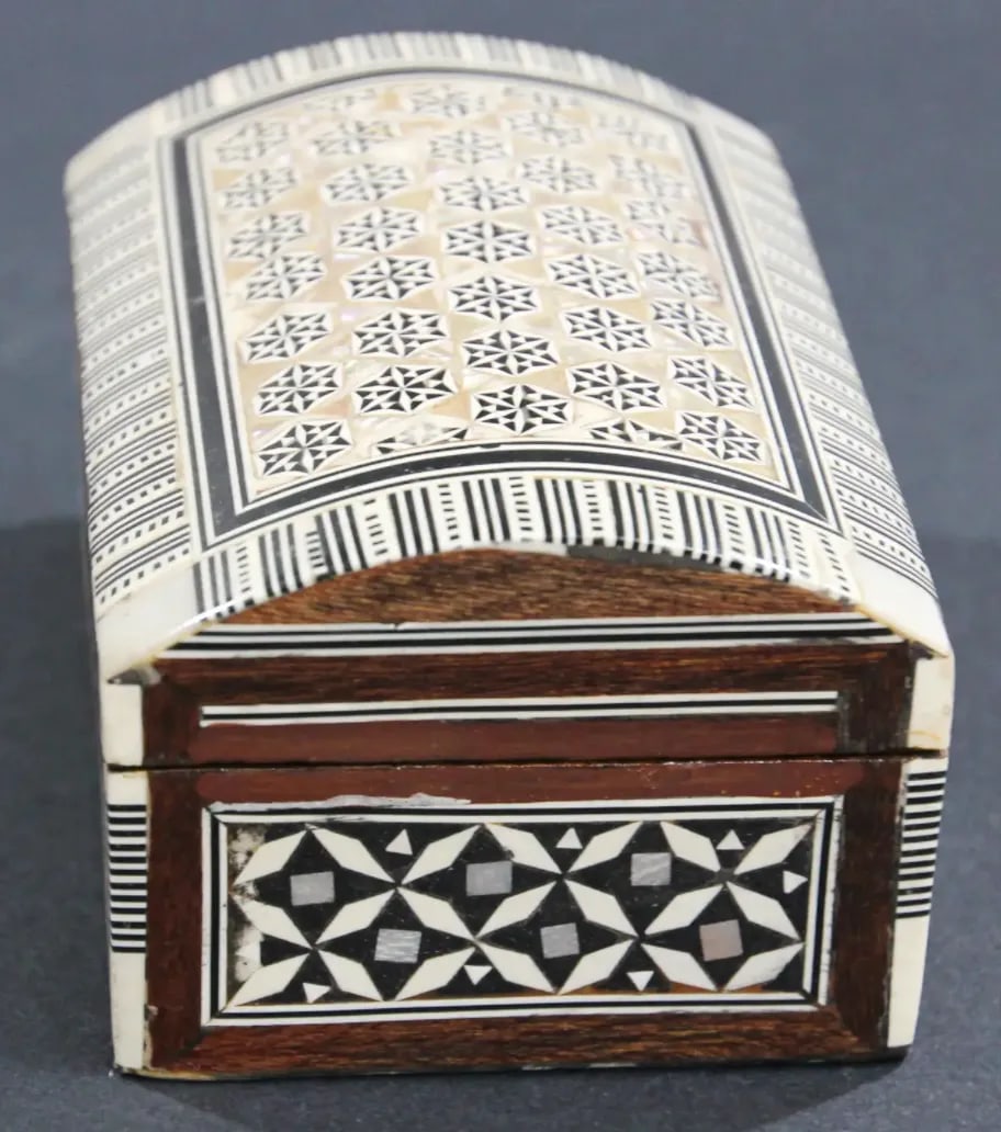 Middle Eastern Moorish Handcrafted Mosaic Decorative Box - 8