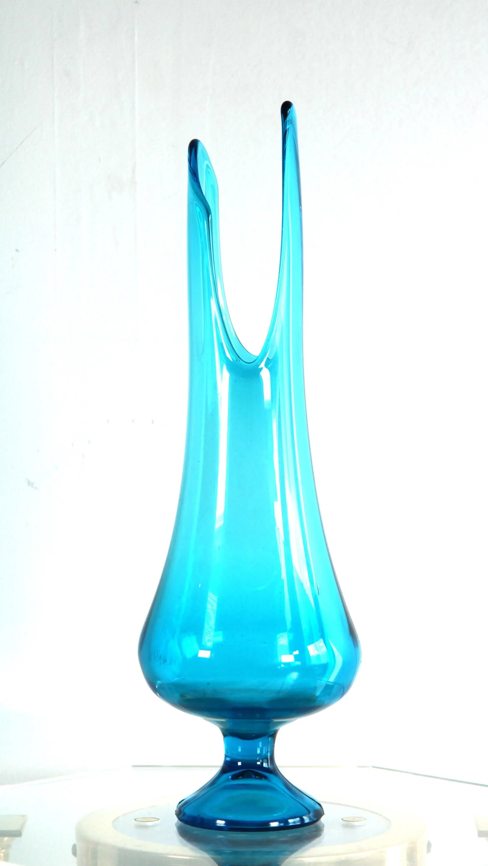 Vintage Mid Century Modern Aqua Blue Stretch Glass Vase - 2