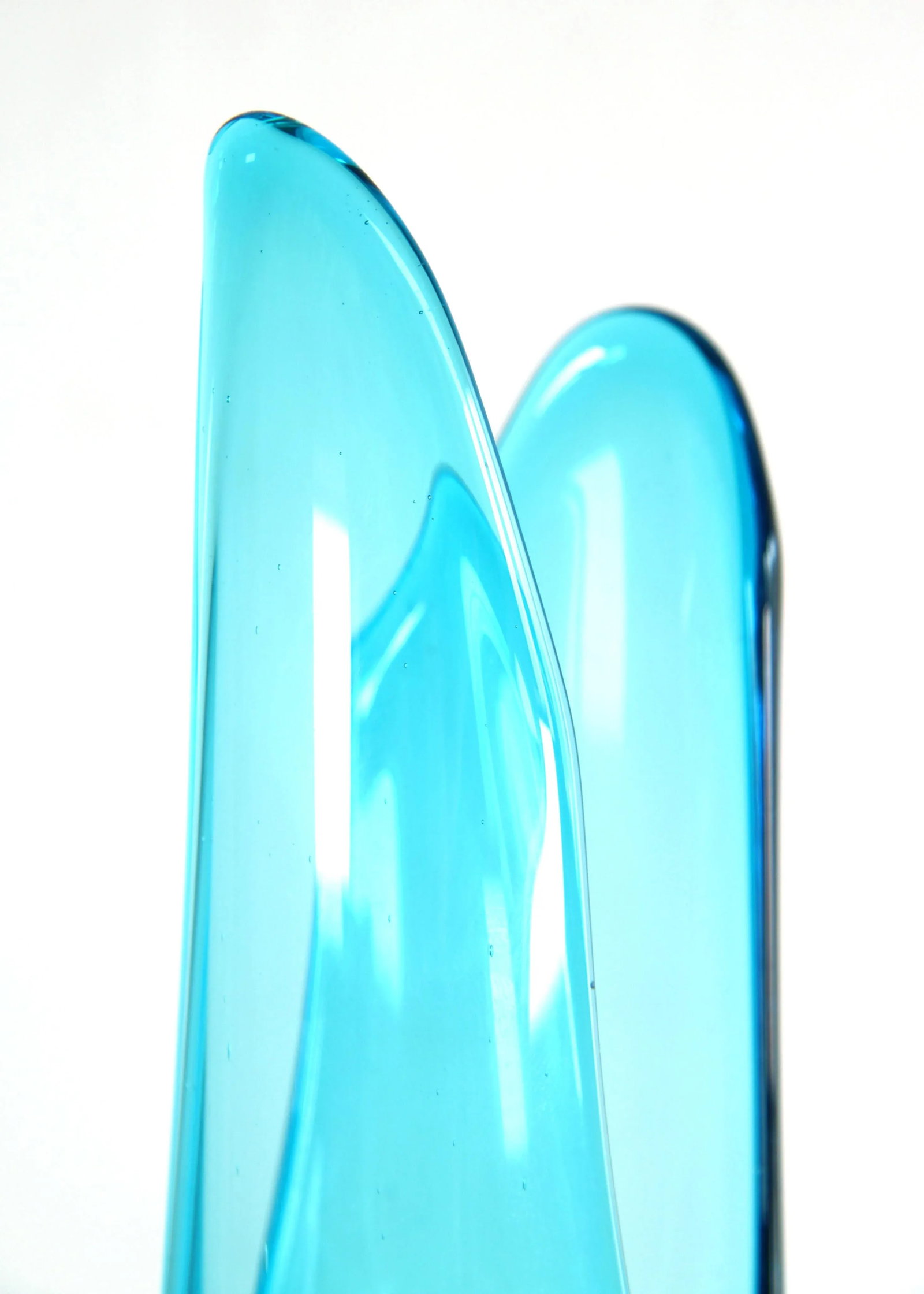 Vintage Mid Century Modern Aqua Blue Stretch Glass Vase - 3