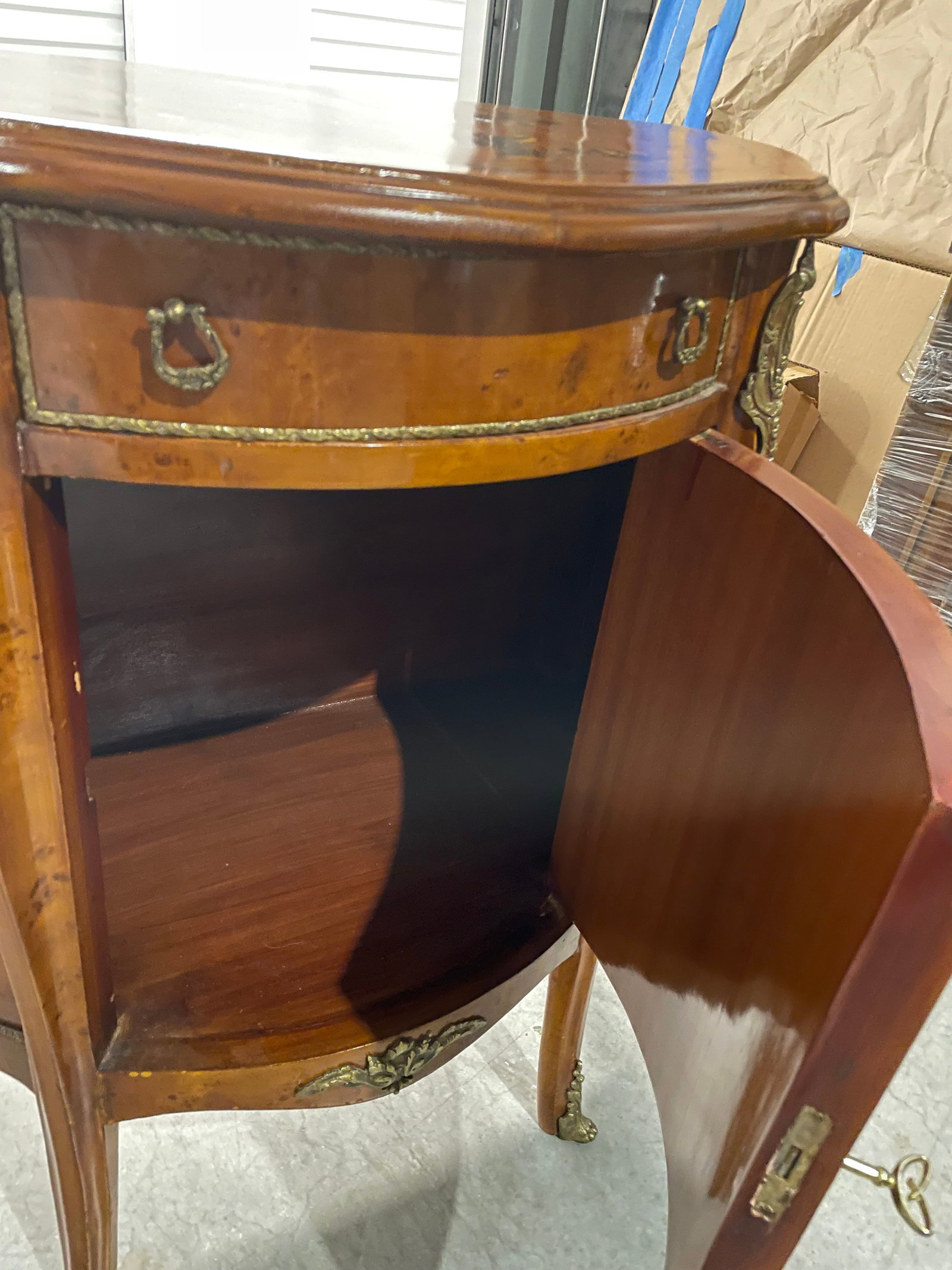 1990s Demi-Lune Accent Cabinet Italian Neoclassical Style Faux Marquetry - 10
