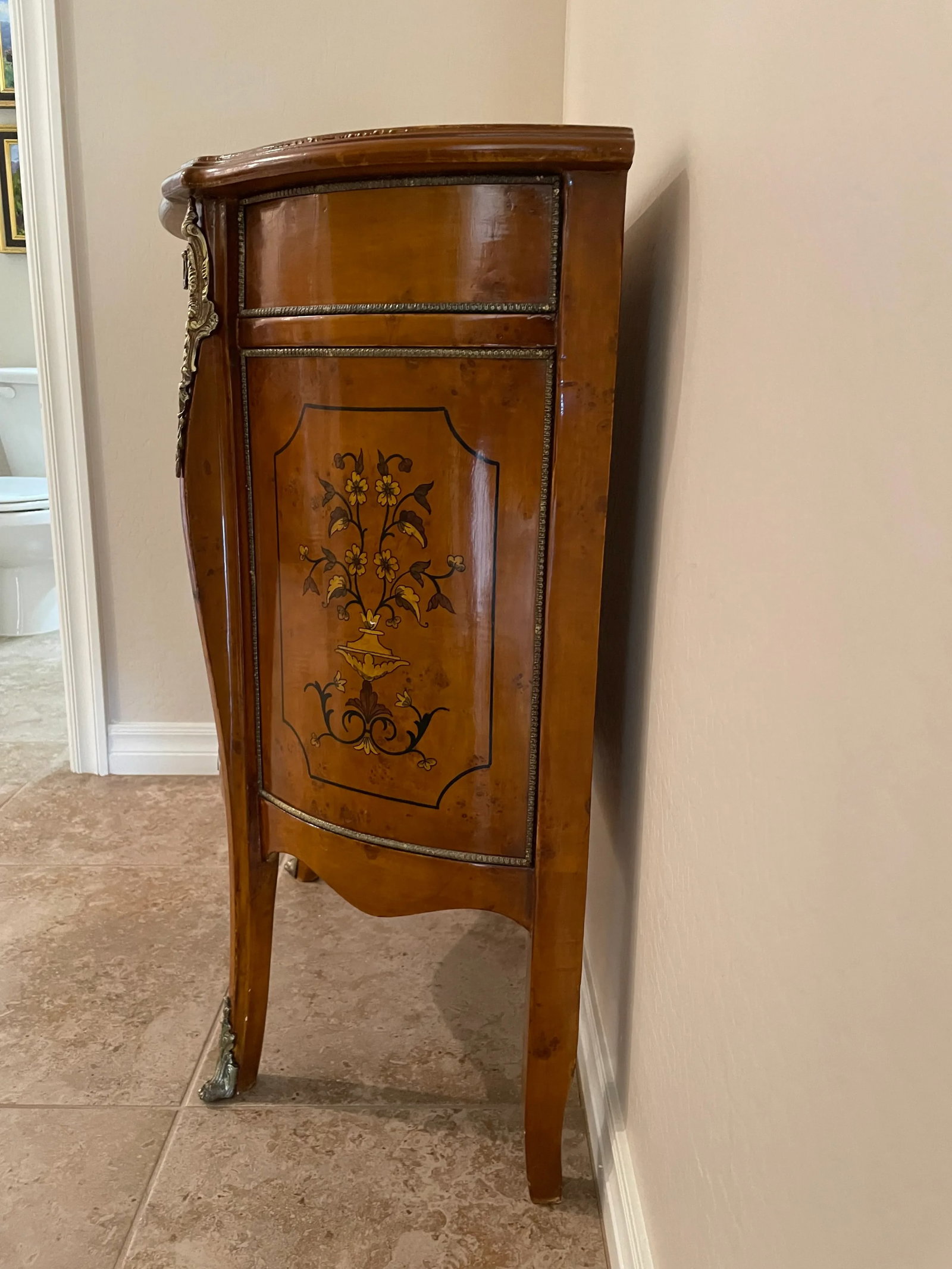 1990s Demi-Lune Accent Cabinet Italian Neoclassical Style Faux Marquetry - 3