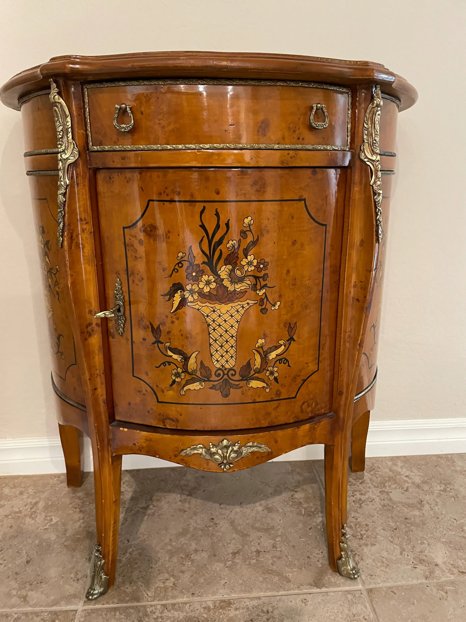 1990s Demi-Lune Accent Cabinet Italian Neoclassical Style Faux Marquetry - 5