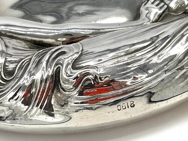 Early 20th Century Art Nouveau Sterling Hand Mirror 'Reine Des Fleurs', C. 1903, by Unger Brothers - 6