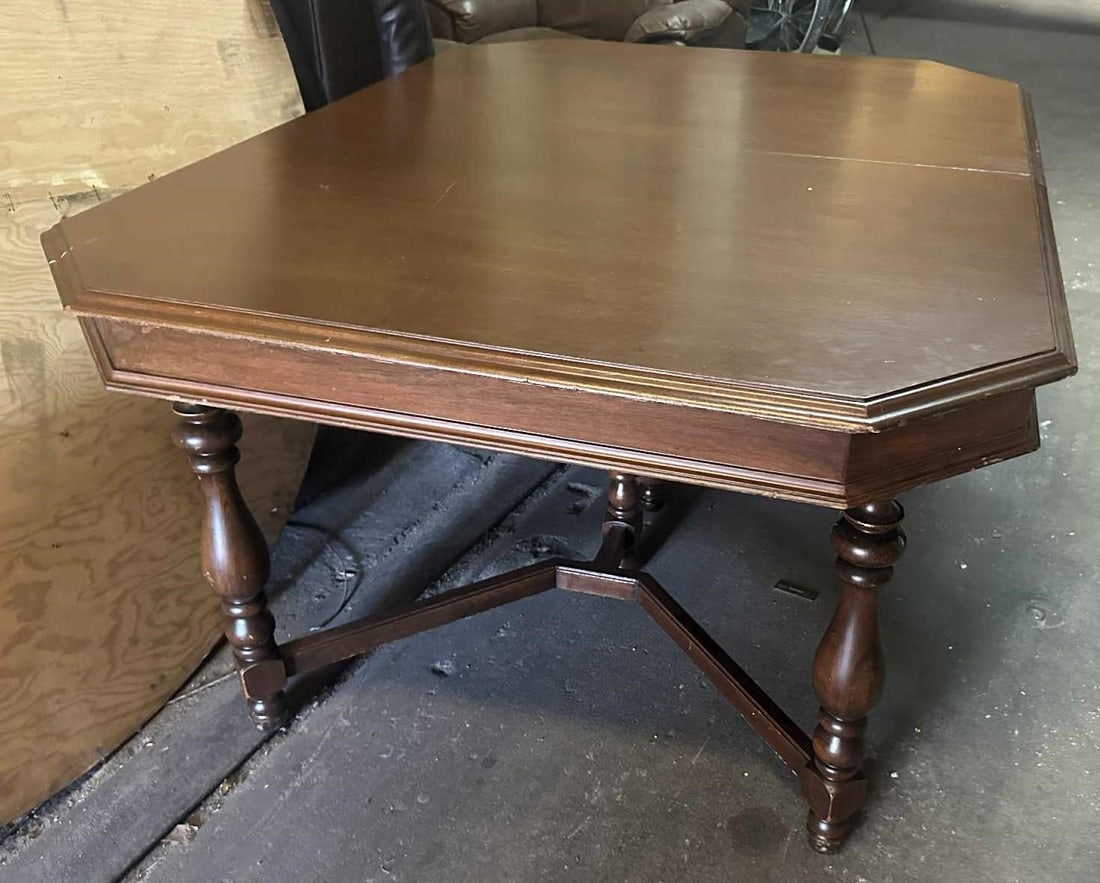 Early 20th Century Antique Walnut Spanish Revival Dining Table - 7